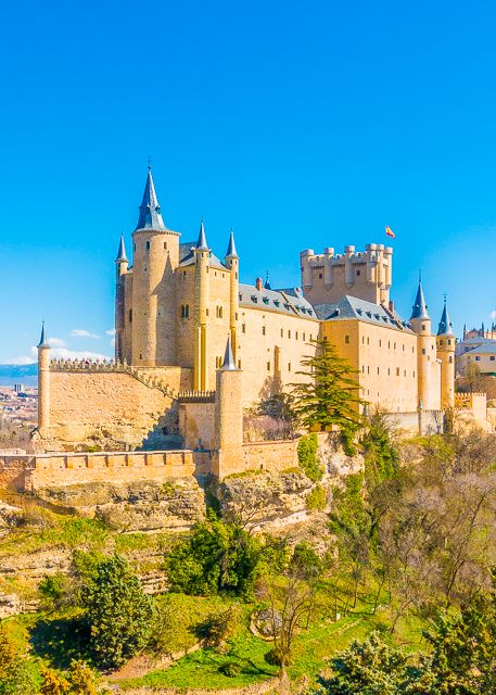 What to see in Segovia Roman Aqueduct and Alcazar