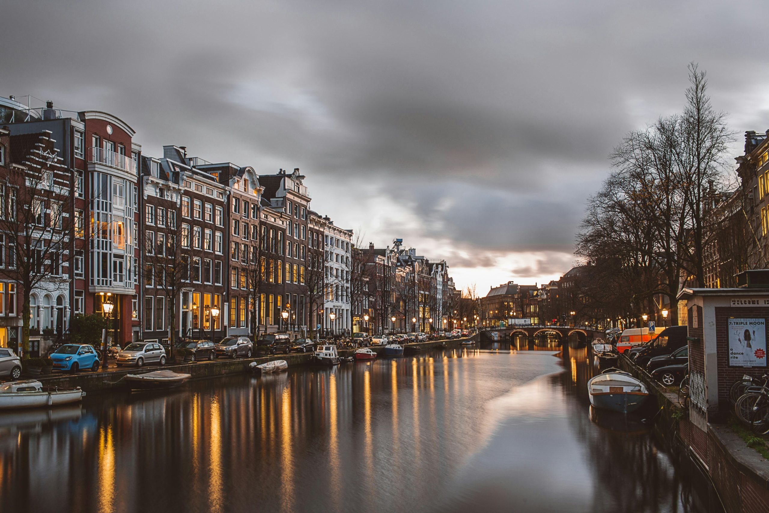 Amsterdam in Winter - Magical Canals and Frozen Landscapes