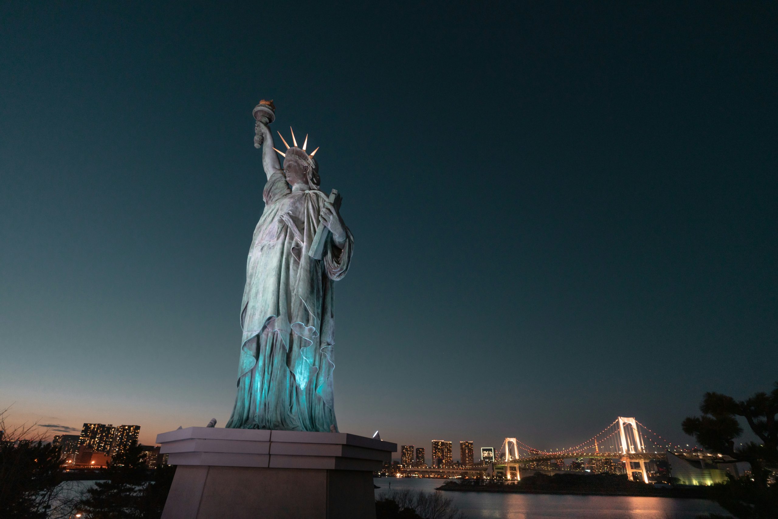 the 10 best places to take pictures in tokyo - Odaiba Seaside Park to visit in Tokyo