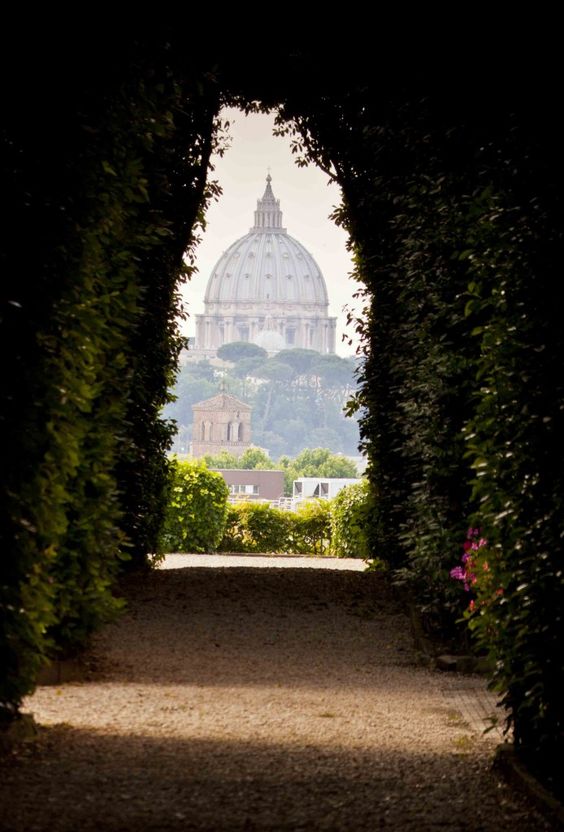 8. Aventine Keyhole see in Winter 