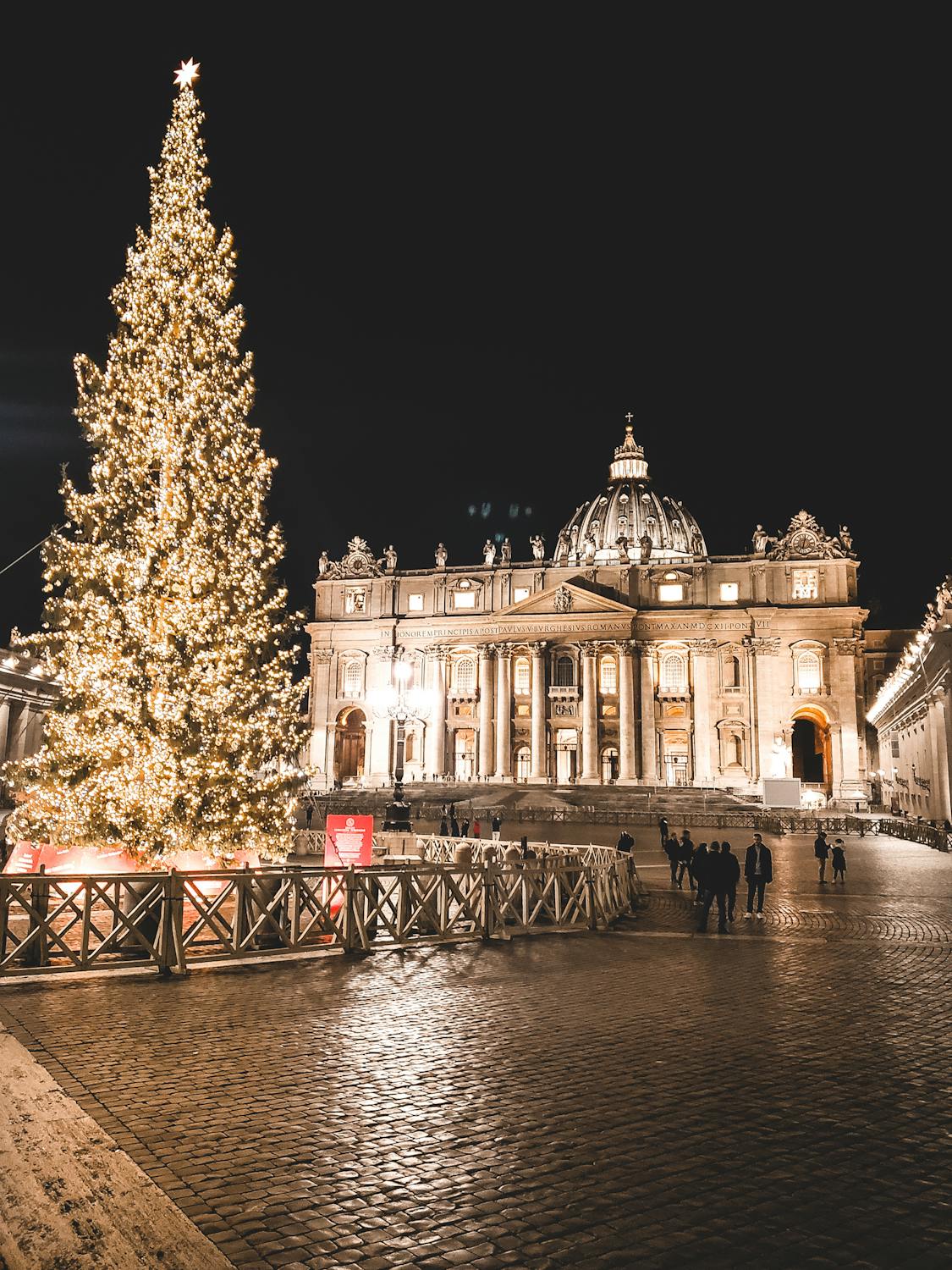 Checkout Vatican City in Winter